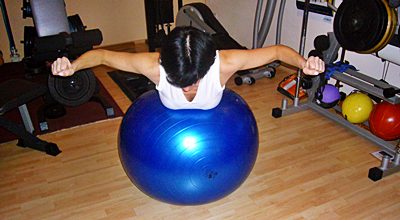 Core Training - Übung für die Schulter - Vorschwingen
